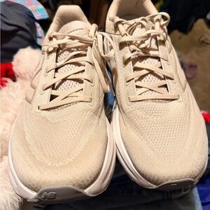 New Balance Men's Cream 1080Running Shoes